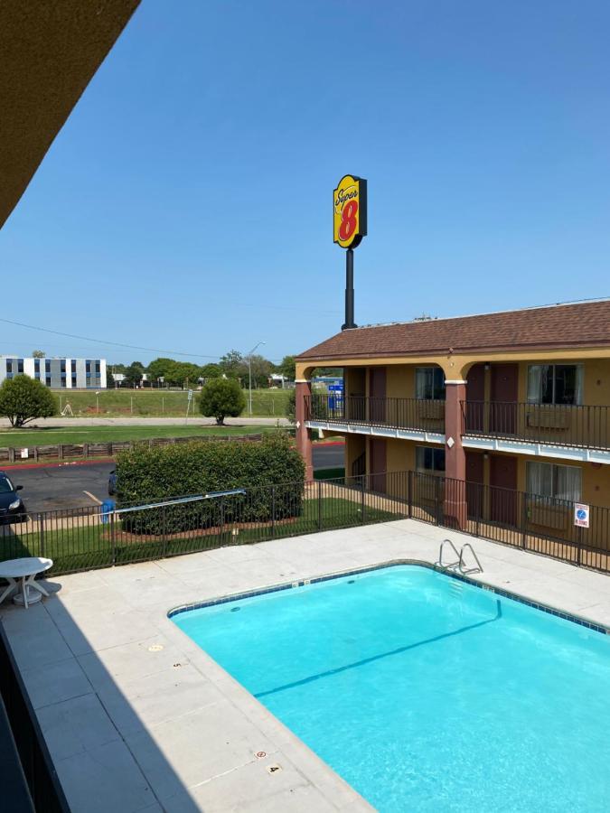 Super 8 By Wyndham Midwest City Ok Exteriör bild