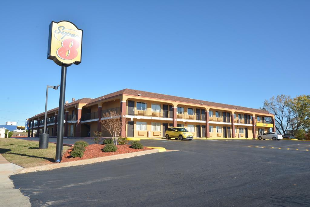 Super 8 By Wyndham Midwest City Ok Exteriör bild