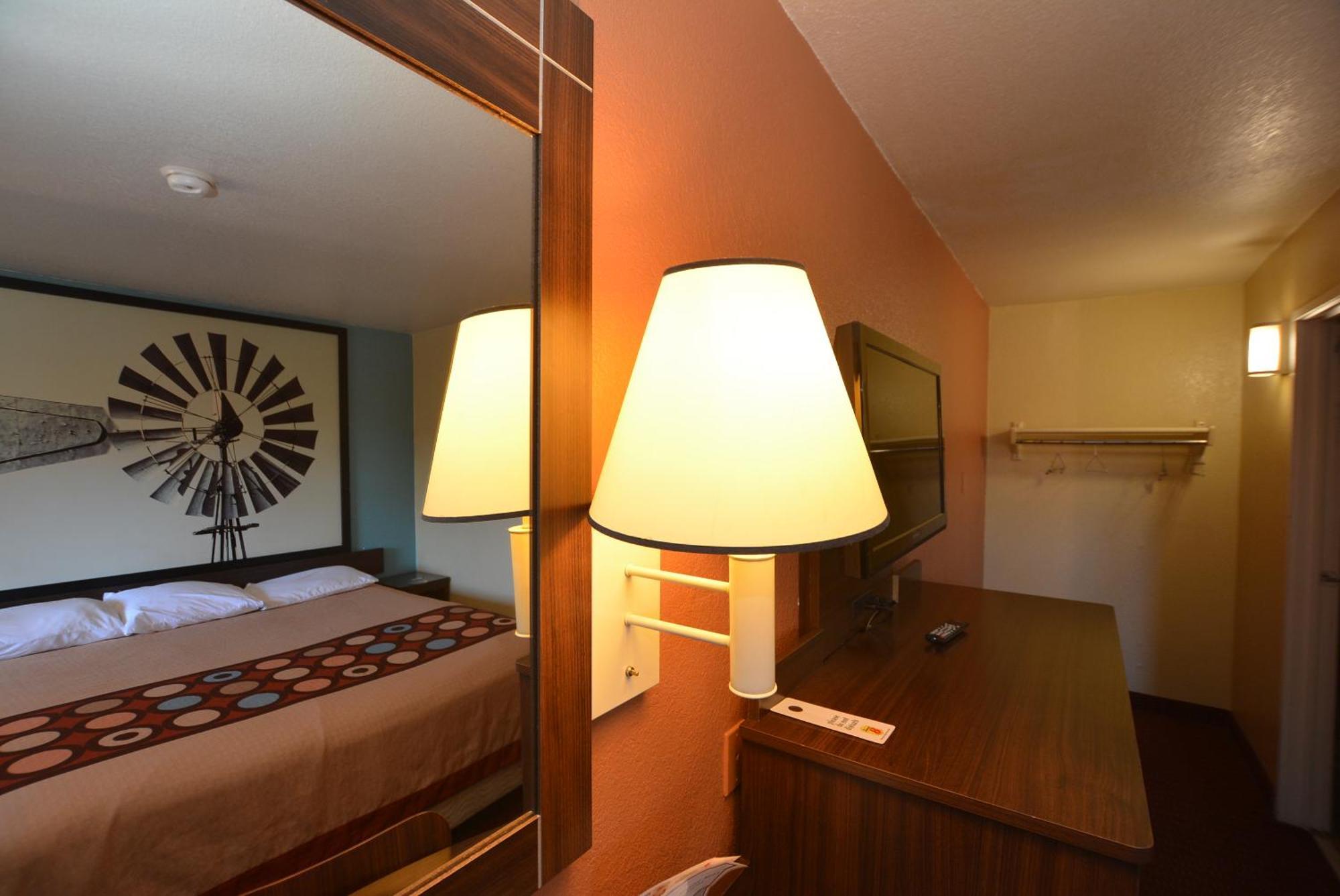 Super 8 By Wyndham Midwest City Ok Rum bild