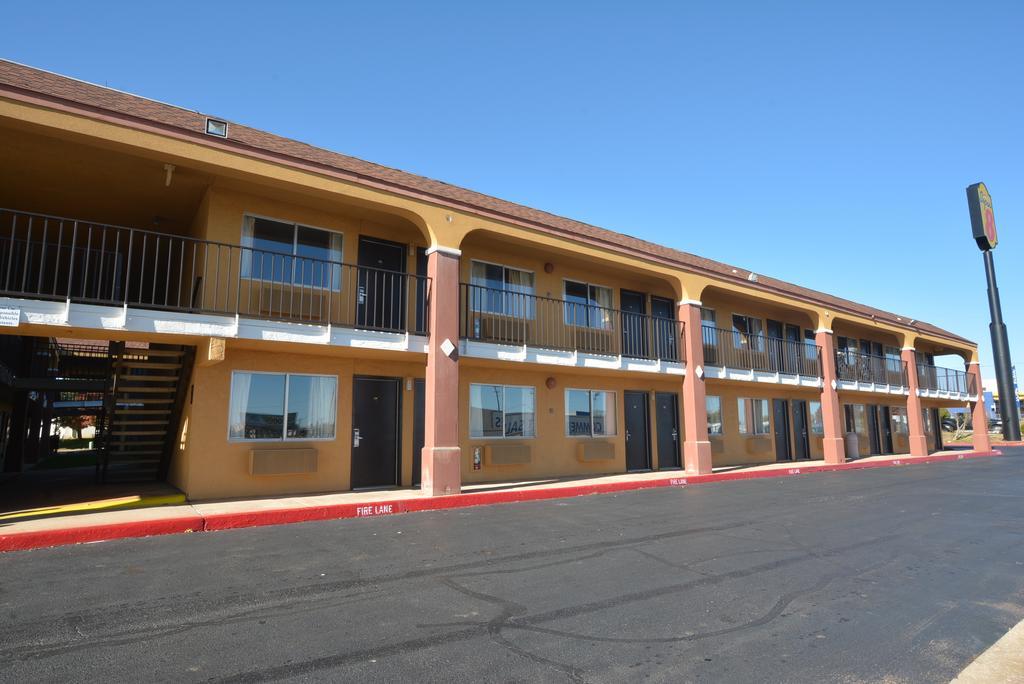 Super 8 By Wyndham Midwest City Ok Exteriör bild