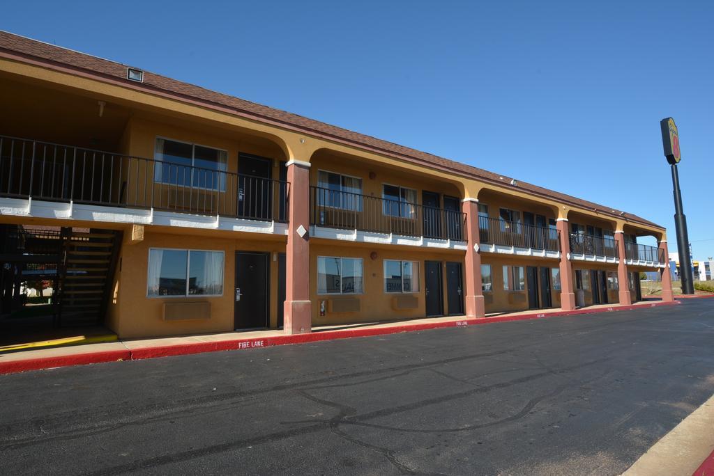 Super 8 By Wyndham Midwest City Ok Exteriör bild